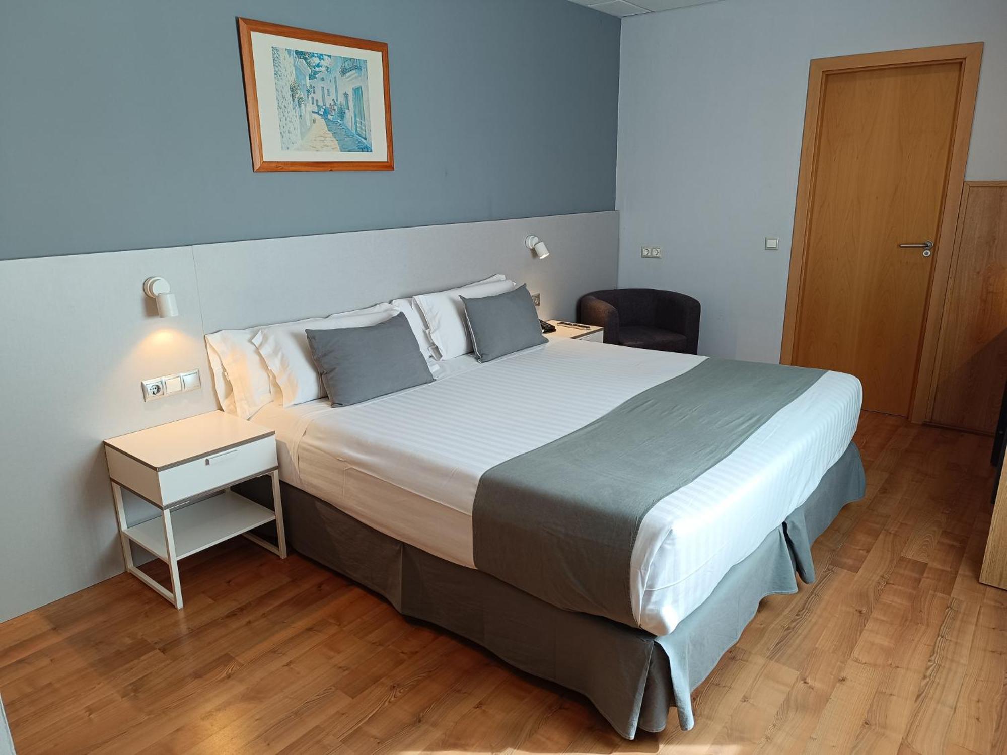 Standard Double Room,1499767651:JPEG